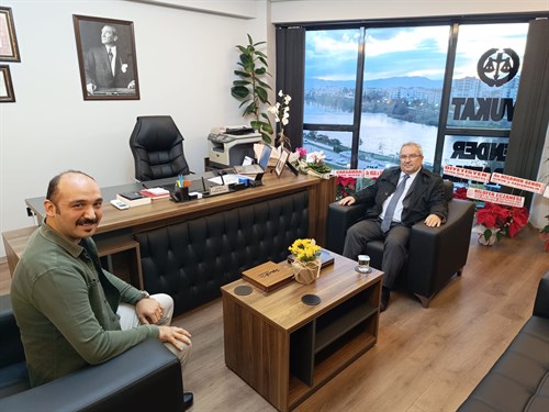  Kaymakamımız Doç. Dr. Şükrü YILDIRIM  Avukat Ender ARATMA'yı yeni açtığı avukatlık bürosunda ziyarette bulundu.